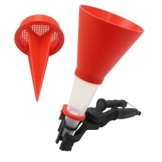 Trychtýř na olej s rukojetí