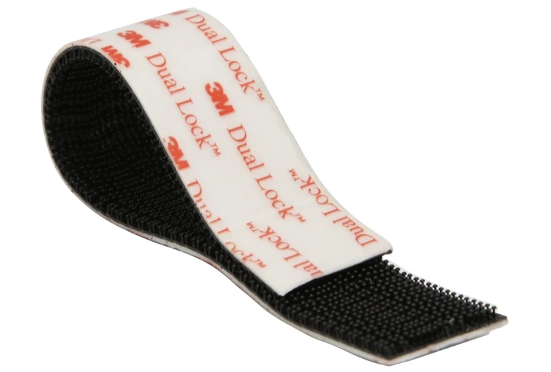 3M Dual Lock samolepicí oboustranný suchý zip 20cm černá 